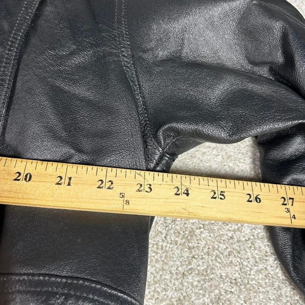 Vintage black leather biker style zip up bomber jacket Size M
